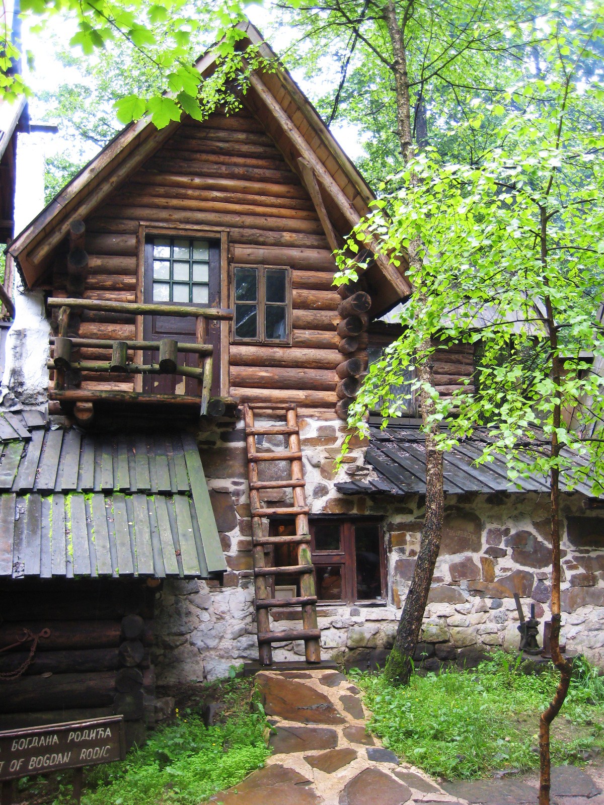 2008.06.15_bosnia_zelenkovac_lodge_6.jpg
