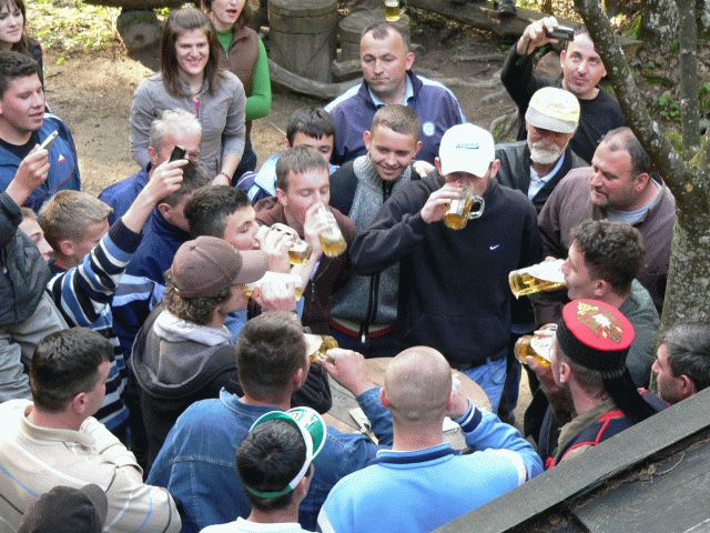 ajducki ispijanje.jpg